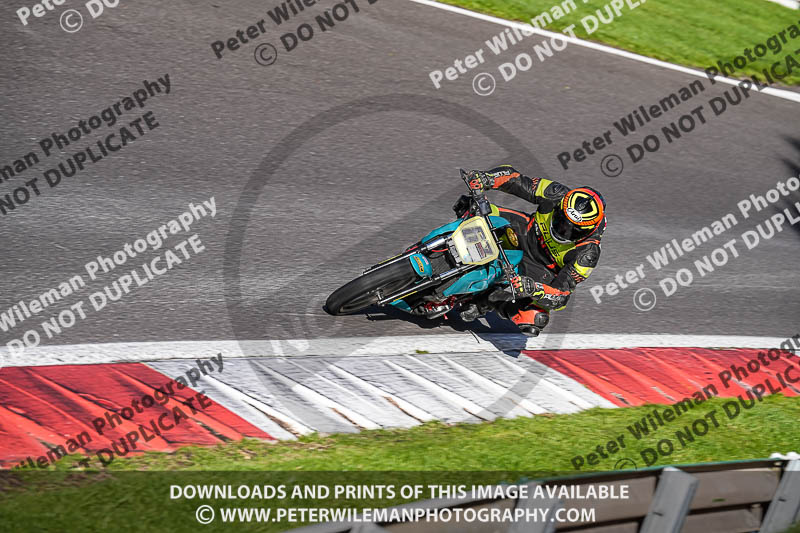 cadwell no limits trackday;cadwell park;cadwell park photographs;cadwell trackday photographs;enduro digital images;event digital images;eventdigitalimages;no limits trackdays;peter wileman photography;racing digital images;trackday digital images;trackday photos